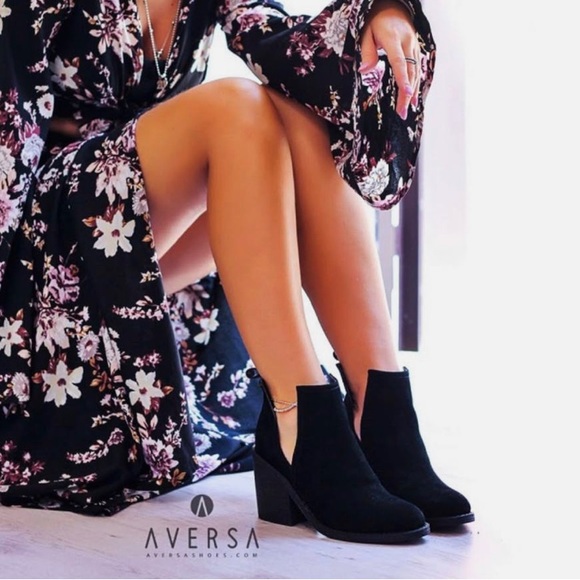 NIB $129R. Steve Madden Sharini Black Suede Bootie. Size 9 - Picture 3 of 15